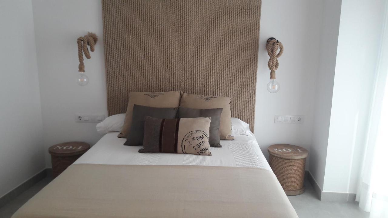 Hostal Cervantes Playa Garrucha Extérieur photo