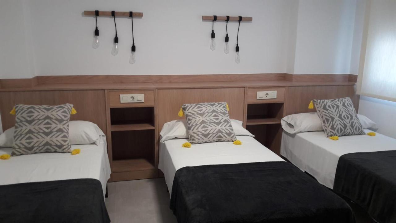 Hostal Cervantes Playa Garrucha Extérieur photo
