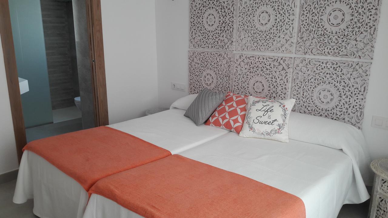 Hostal Cervantes Playa Garrucha Extérieur photo