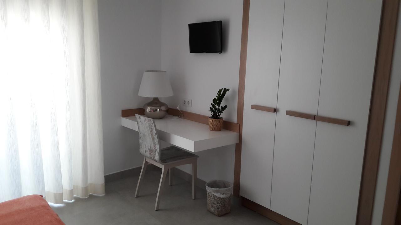 Hostal Cervantes Playa Garrucha Extérieur photo